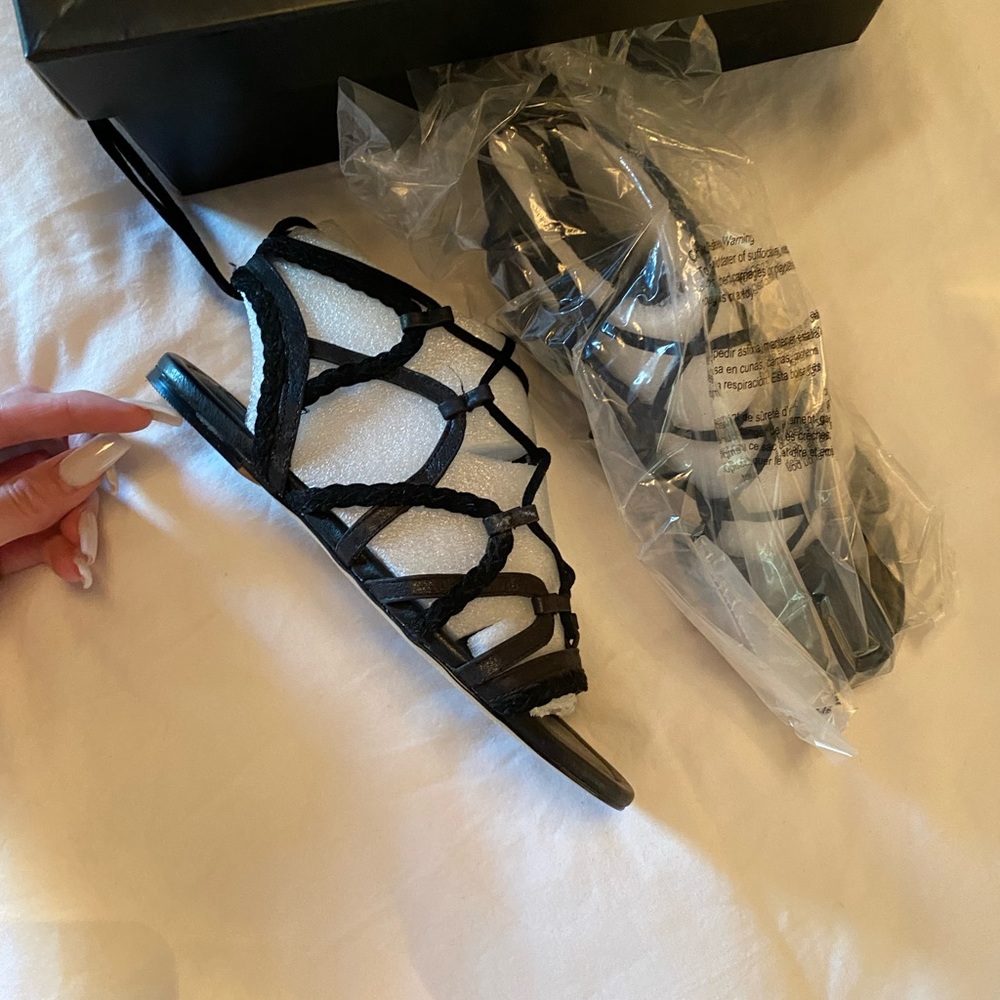 BCBG generation gladiator sandals size 7 brand new with box